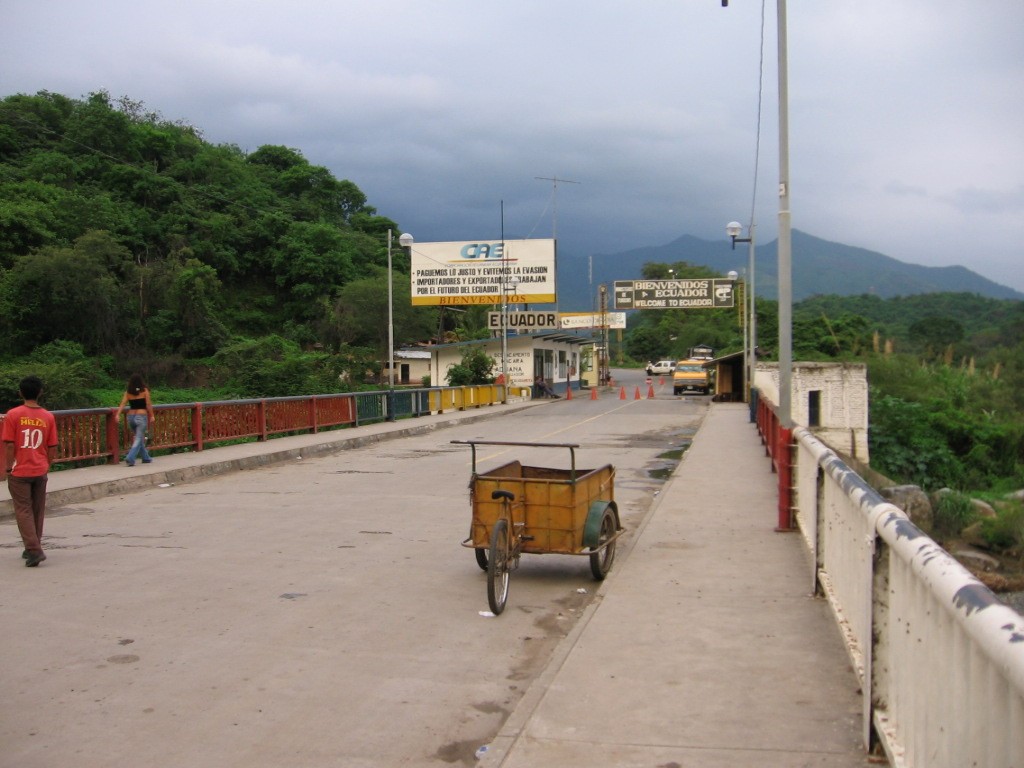 Grenze; Blick zurück nach Ecuador